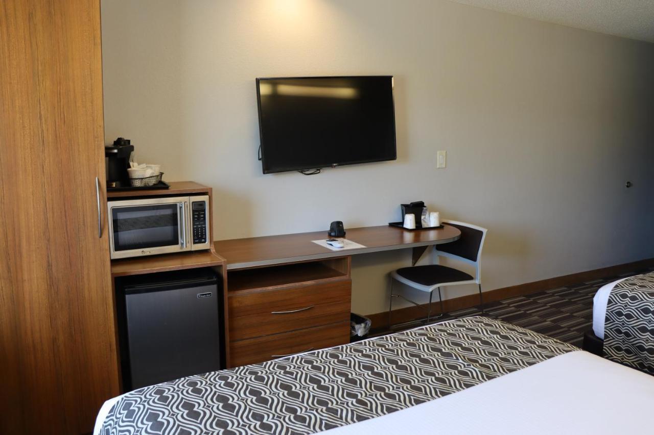 Microtel Inn & Suites By Wyndham Columbus Near Fort Moore Exterior photo