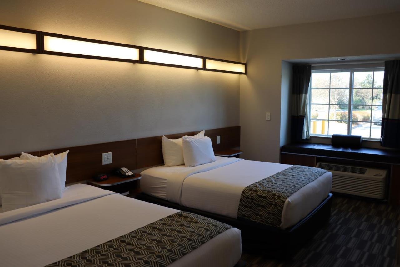 Microtel Inn & Suites By Wyndham Columbus Near Fort Moore Exterior photo
