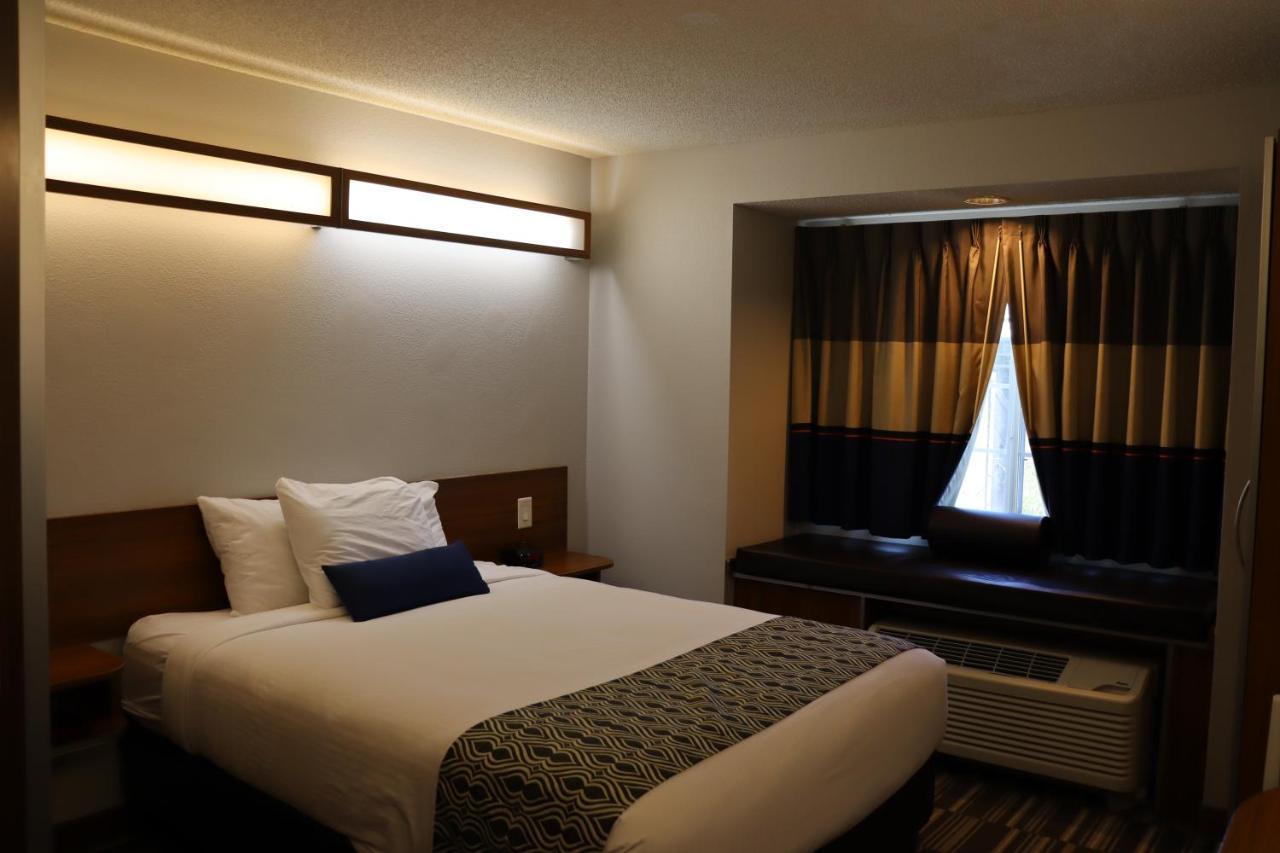 Microtel Inn & Suites By Wyndham Columbus Near Fort Moore Exterior photo